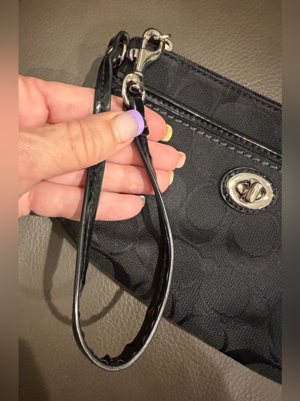 Coach Black Signature C Print Turnlock Wristlet - Picture 5 of 7